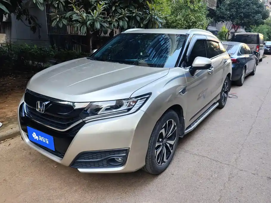 Honda UR-V