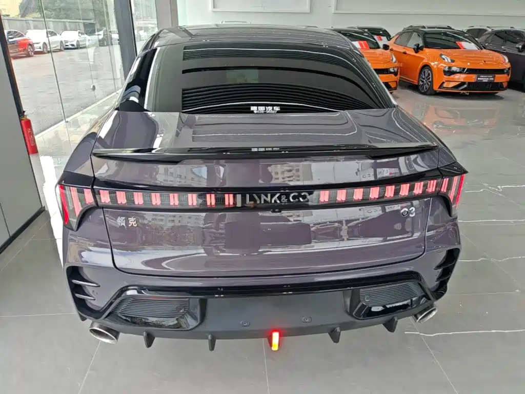 Lynk & Co 03 — миниатюра 6