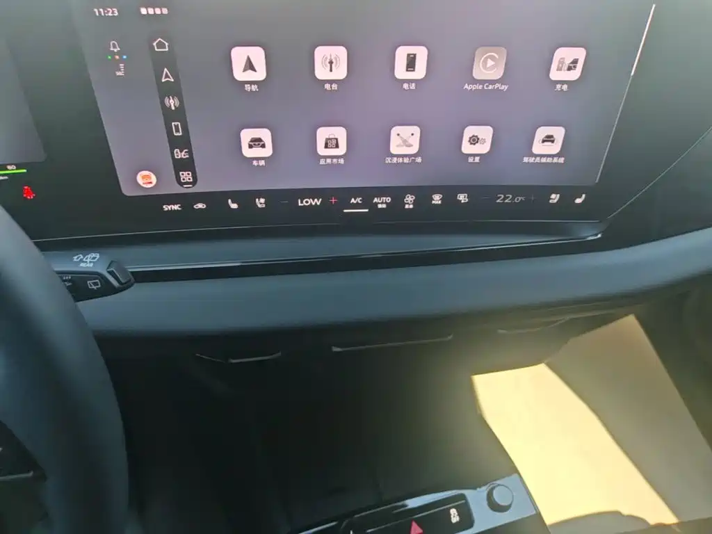 Audi Q6L e-tron — миниатюра 18