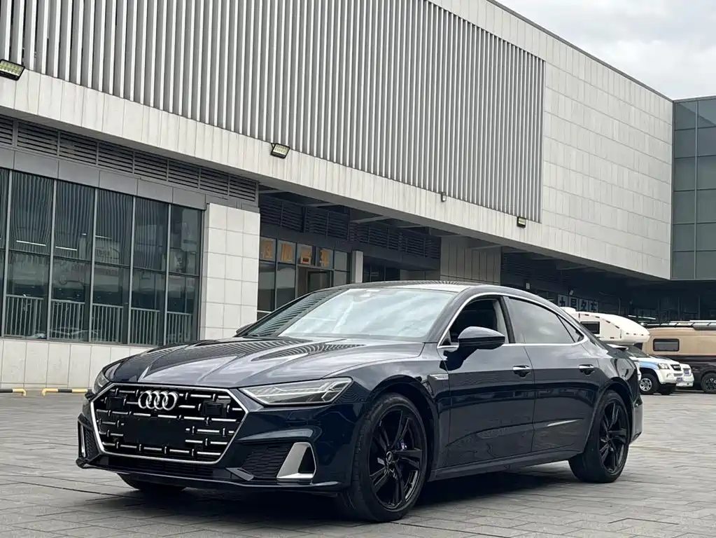 Купить Audi A7L
