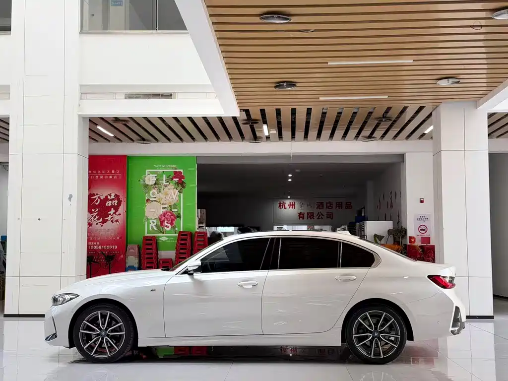 BMW 3 Series — миниатюра 7