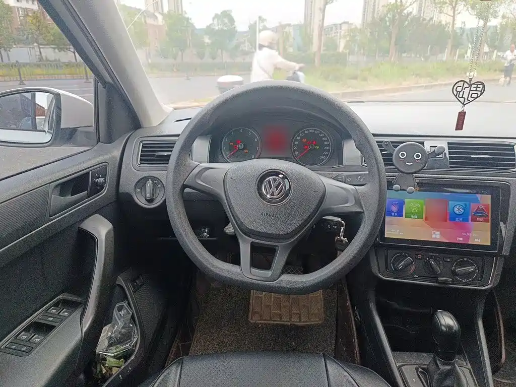 Volkswagen Santana — миниатюра 3