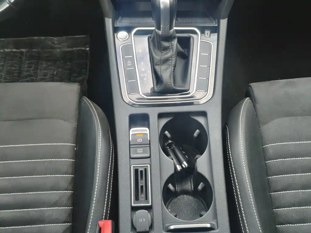 Volkswagen Magotan — миниатюра 8