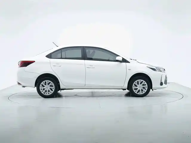 Toyota Vios — миниатюра 5