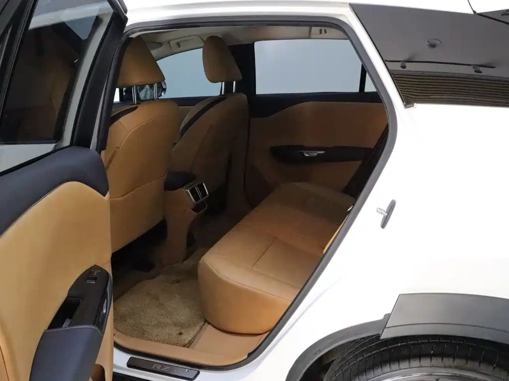 Lexus RZ — миниатюра 12