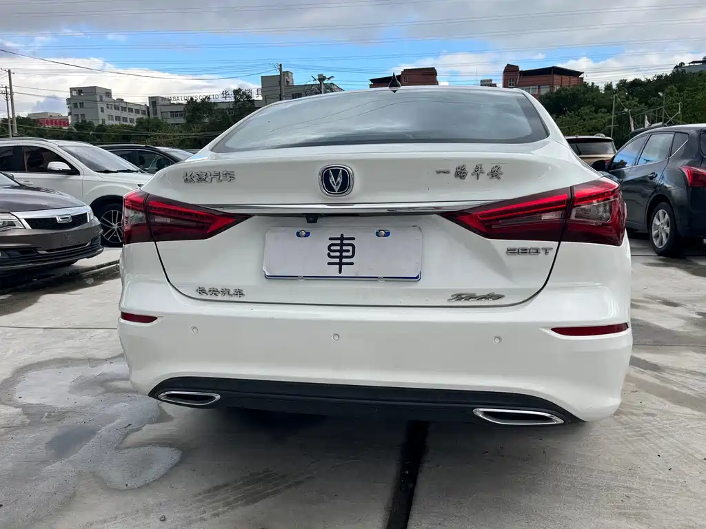 Changan Eado — миниатюра 6