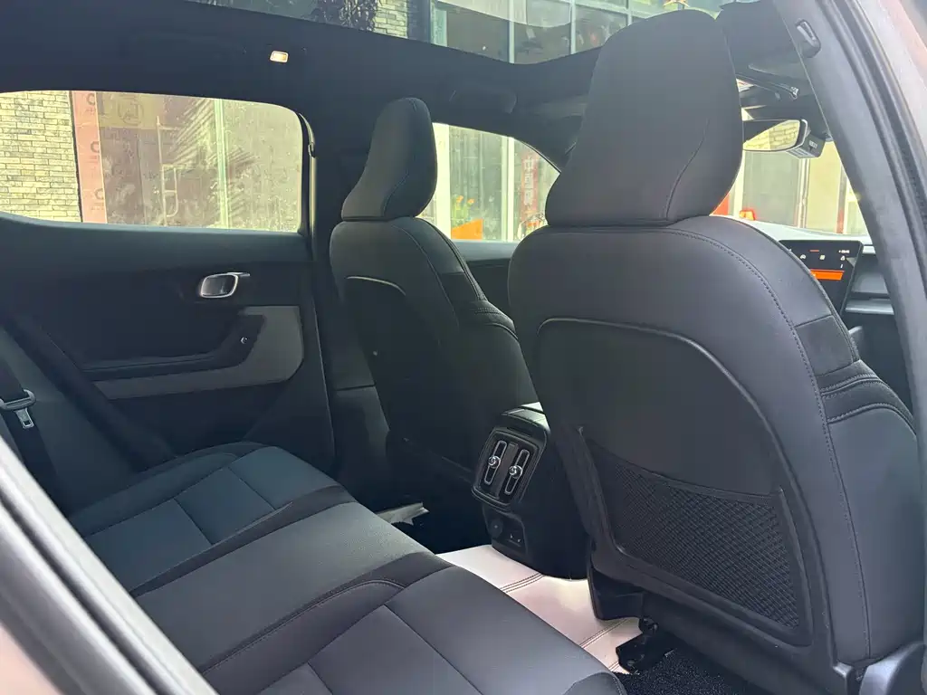 Polestar Polestar 2 — миниатюра 26