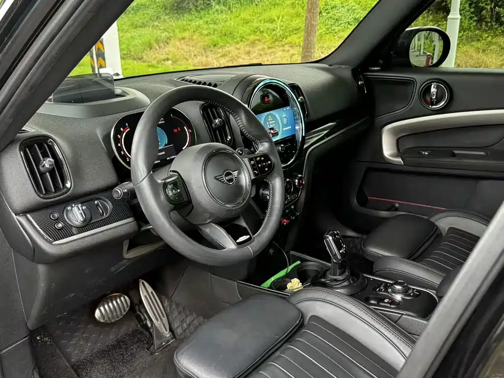 MINI Mini JCW Countryman — миниатюра 11