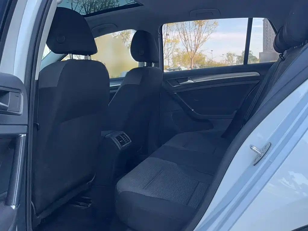 Volkswagen Golf — миниатюра 15