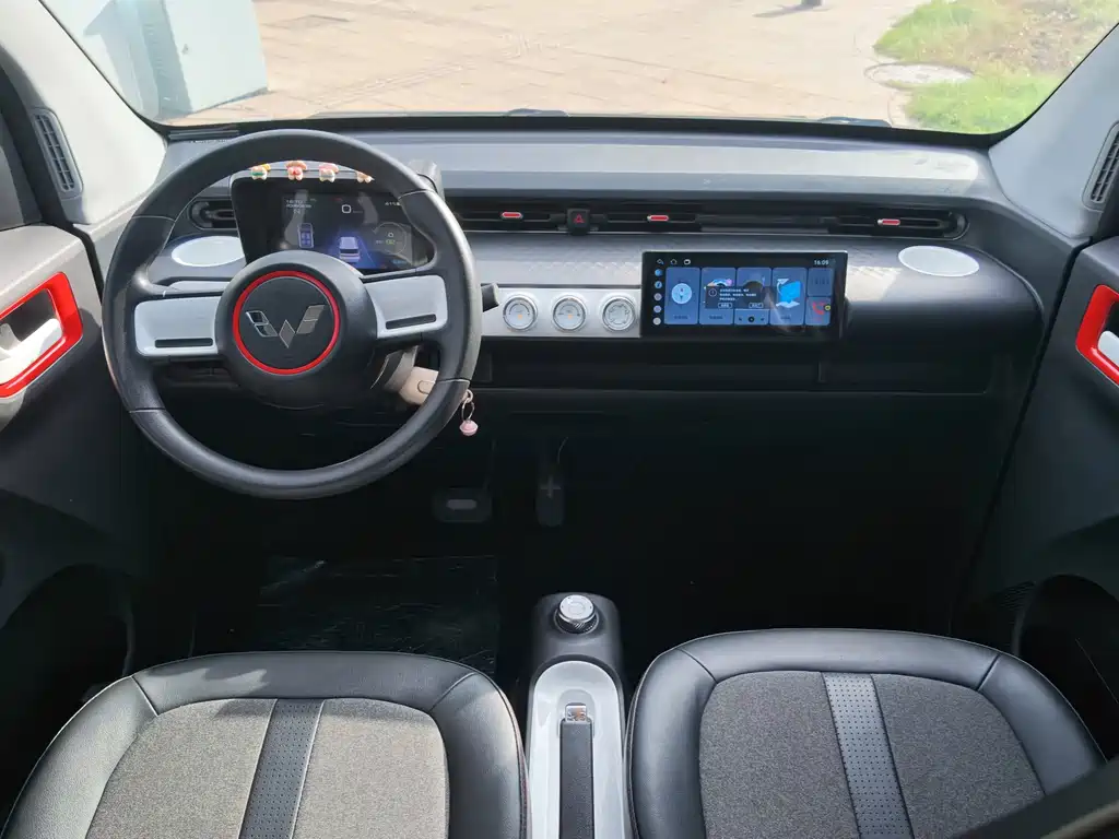 Wuling MINIEV — миниатюра 13