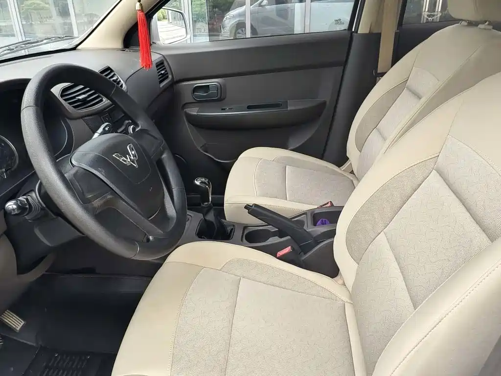 Wuling Hongguang — миниатюра 7