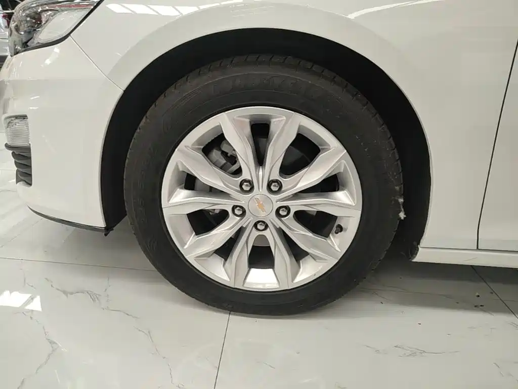 Chevrolet Malibu XL — миниатюра 23