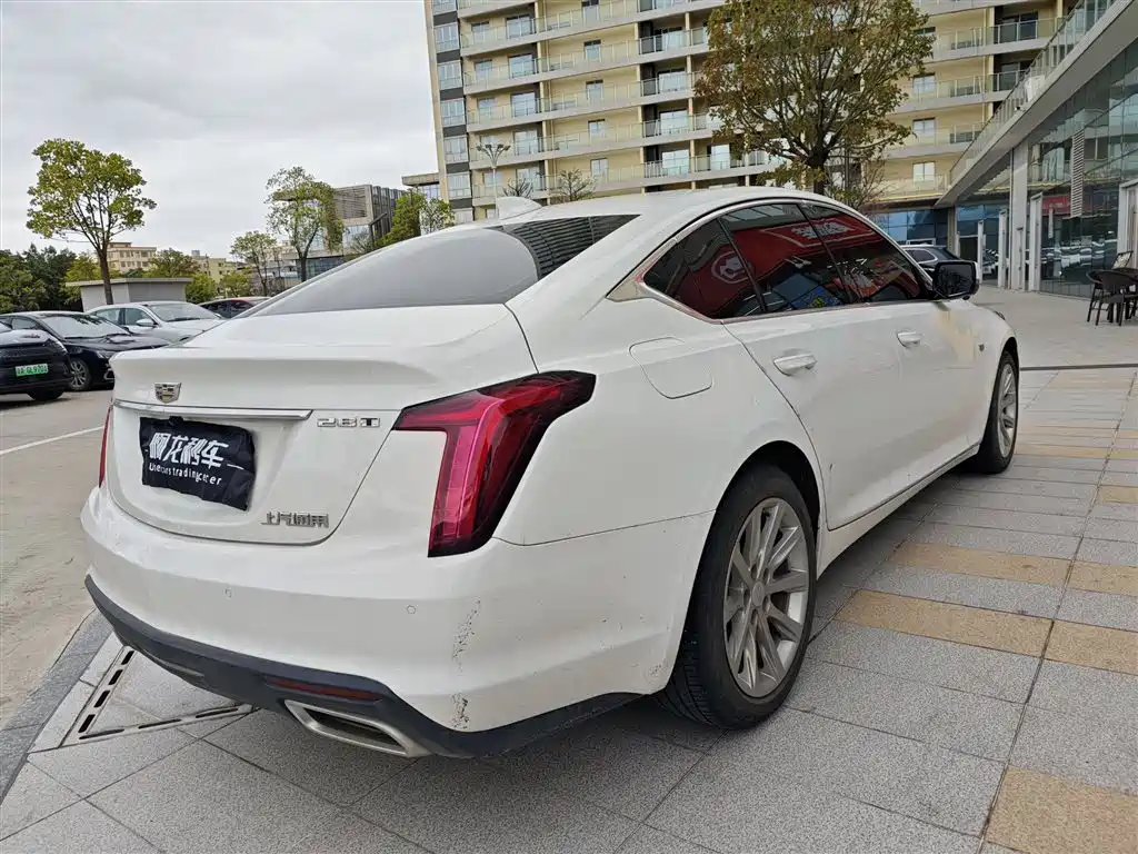CADILLAC CT5