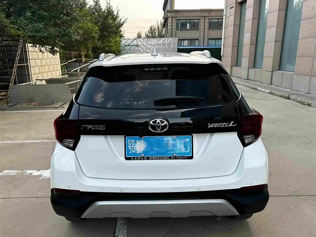 Toyota Yaris L — миниатюра 18