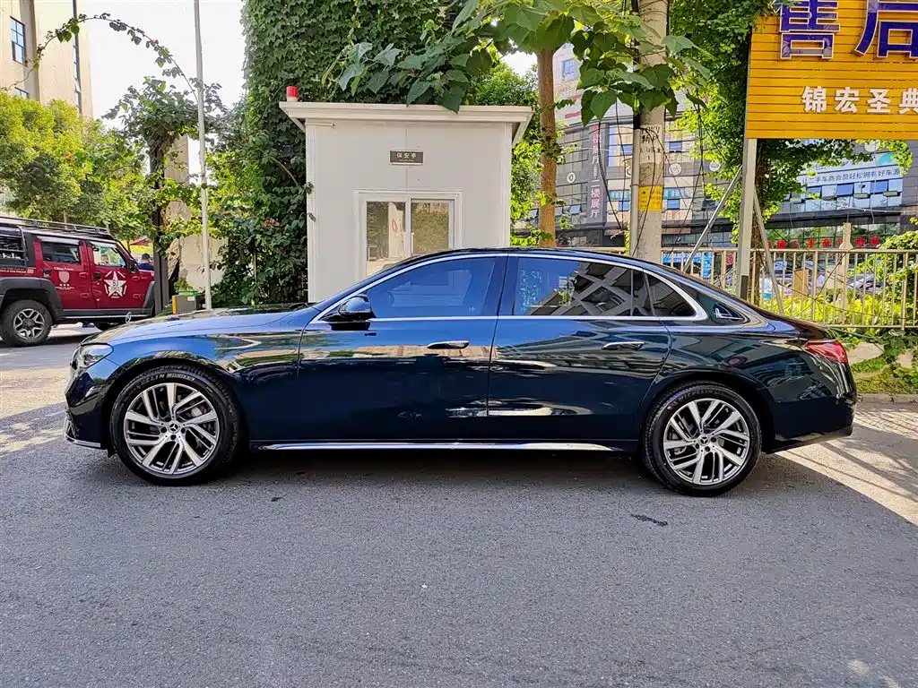Mercedes-Benz E-Class E 2025 E 300 L Fashion