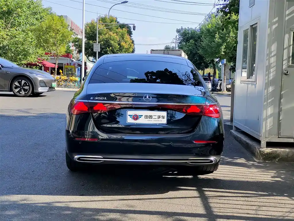Mercedes-Benz E-Class E 2025 E 300 L Fashion