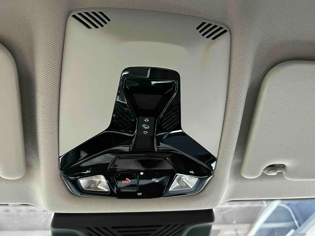 BMW X1 — миниатюра 10