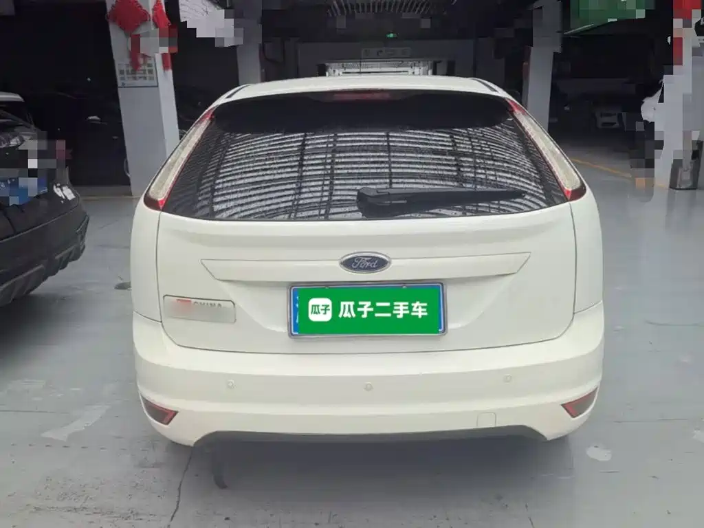 Ford Focus 2013 1.8L MT