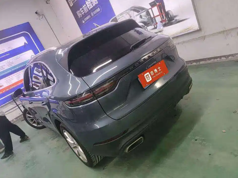 Porsche Cayenne — миниатюра 4