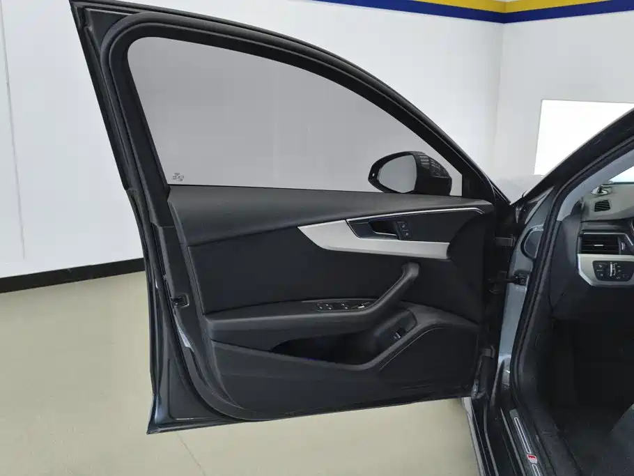 Audi A4L — миниатюра 7