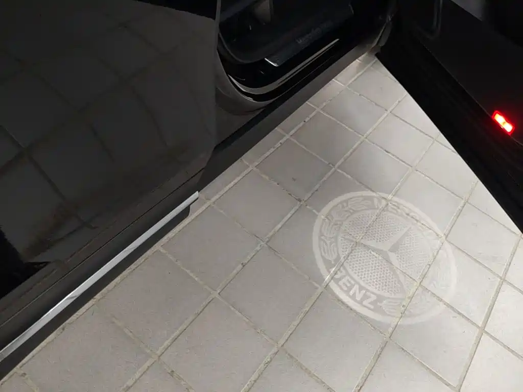 Mercedes-Benz GLB — миниатюра 21