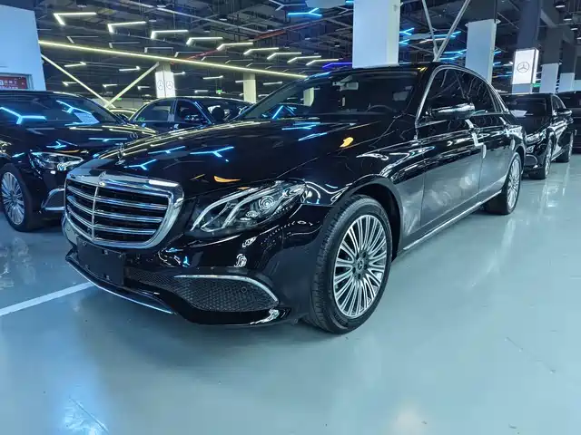 MERCEDES BENZ E CLASS