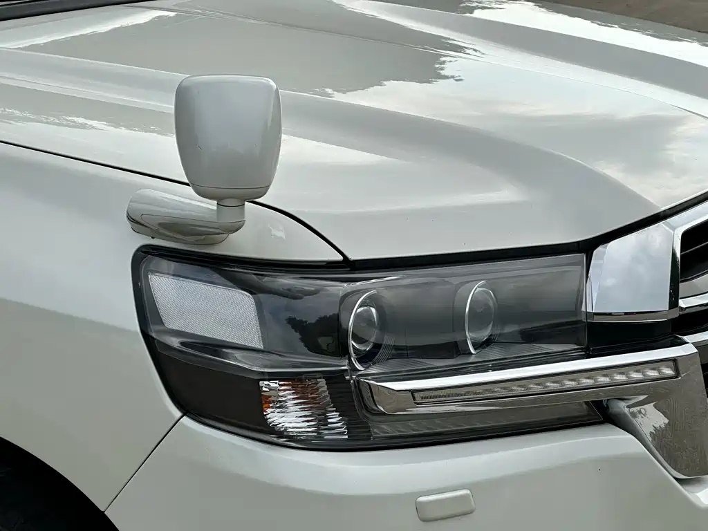 Toyota Land Cruiser 2018 4.6L AT