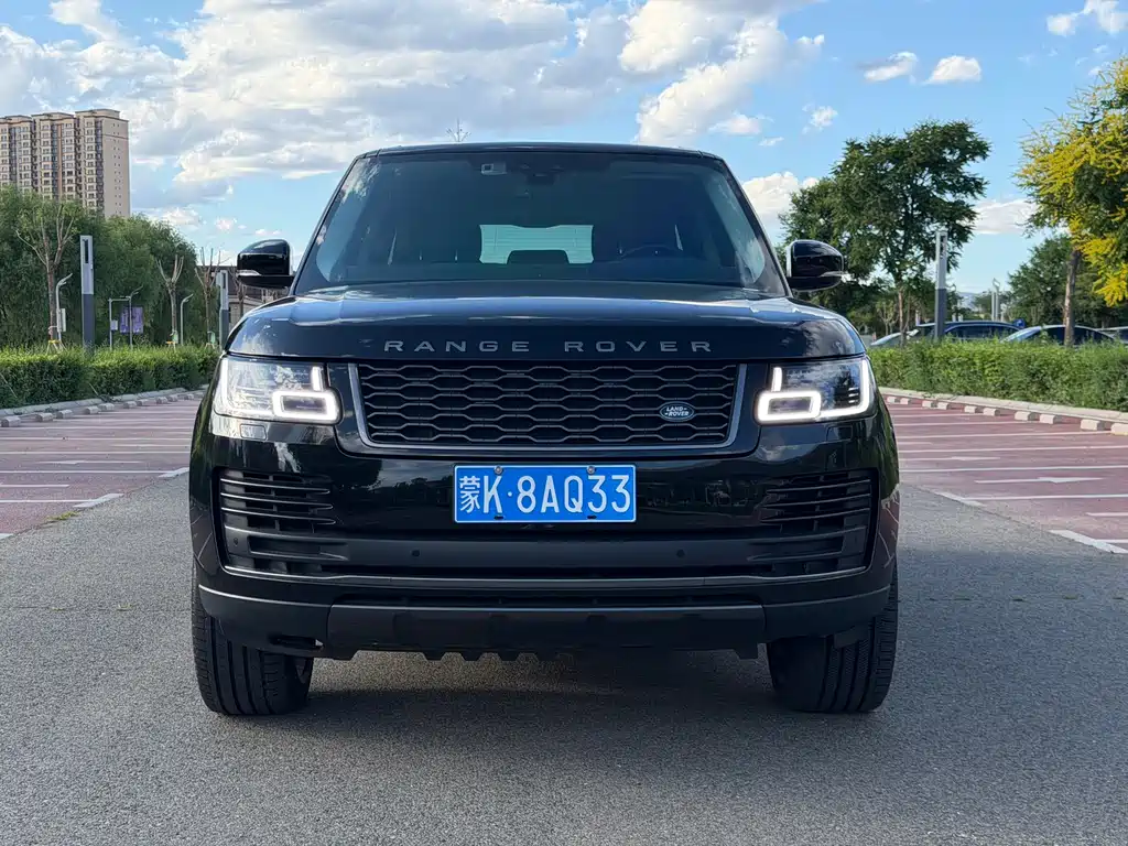 Land Rover Range Rover 2022 3.0 L6 360PS