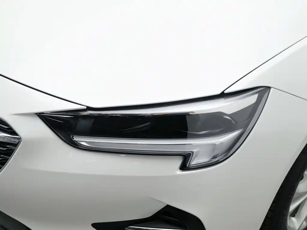 Buick Regal — миниатюра 7