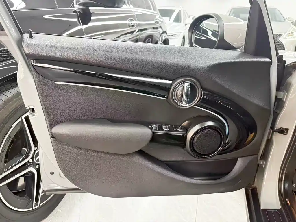 MINI Mini — миниатюра 10