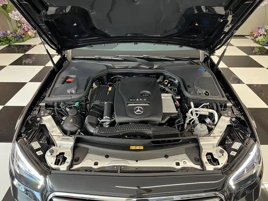 Mercedes-Benz E-Class New Energy — миниатюра 12