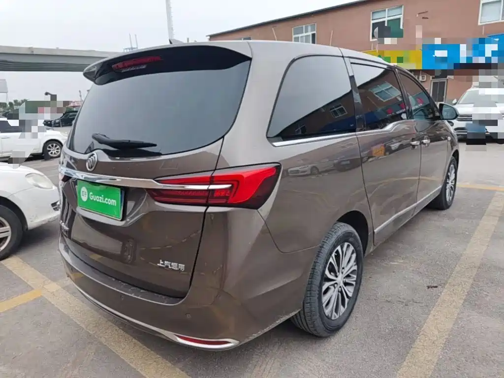 Buick GL8 — миниатюра 7