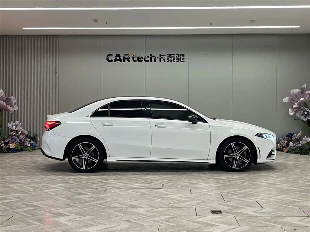 MERCEDES-BENZ A CLASS