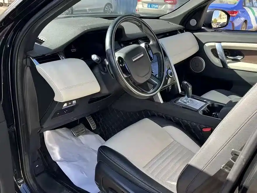 LAND ROVER DISCOVER SPORTS