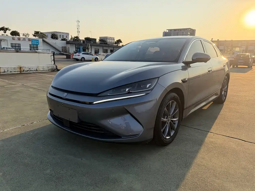 BYD Qin L