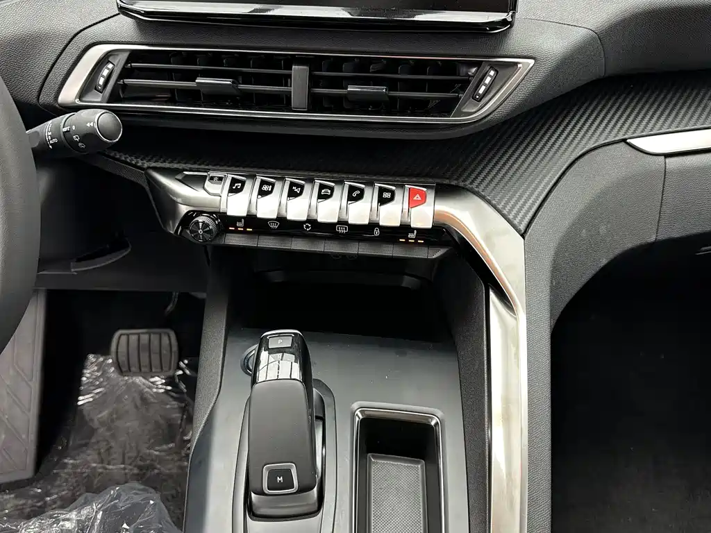 Peugeot 5008 - фото 15