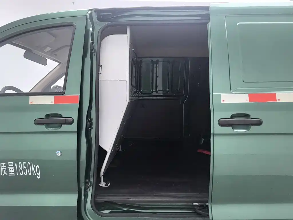 Wuling Hongguang V — миниатюра 15