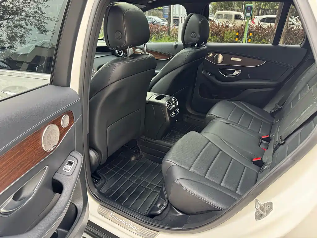 Mercedes-Benz GLC — миниатюра 9