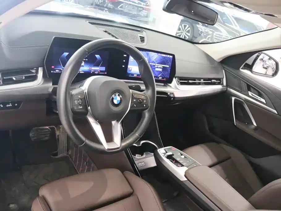 BMW X2 (Import) — миниатюра 10