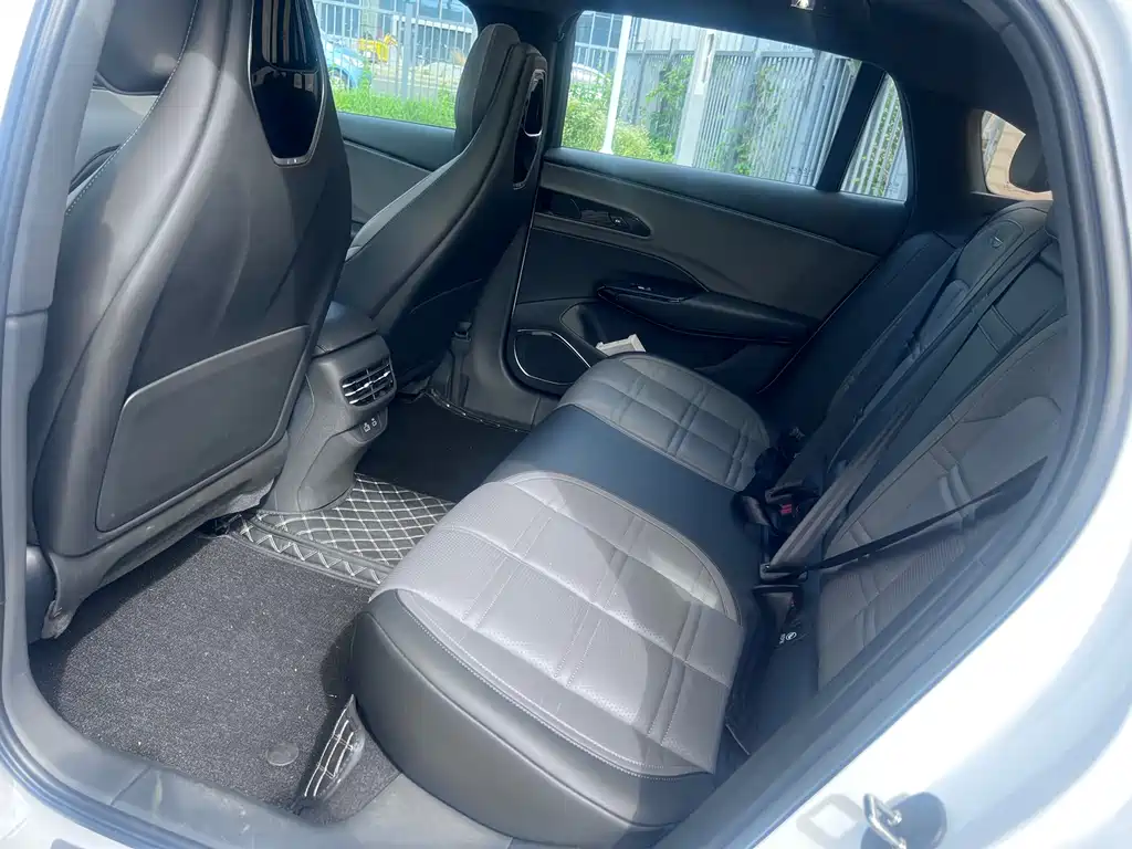 Hongqi EH7 2024 690 Pro