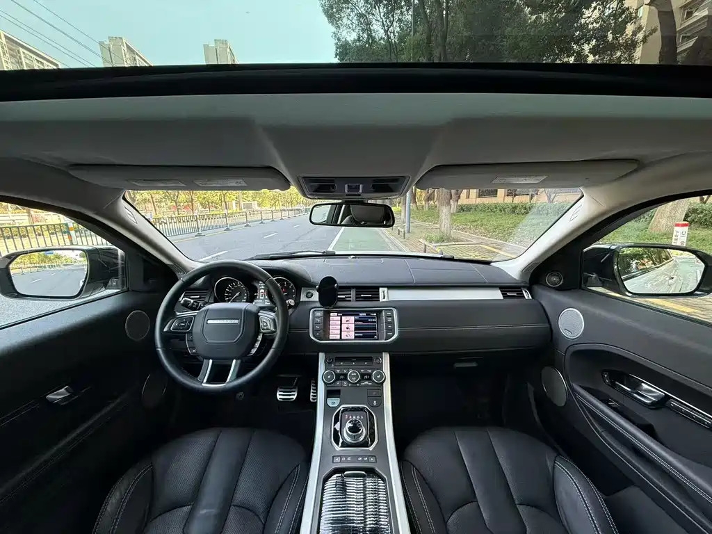 Land Rover Evoque (Import) — миниатюра 8