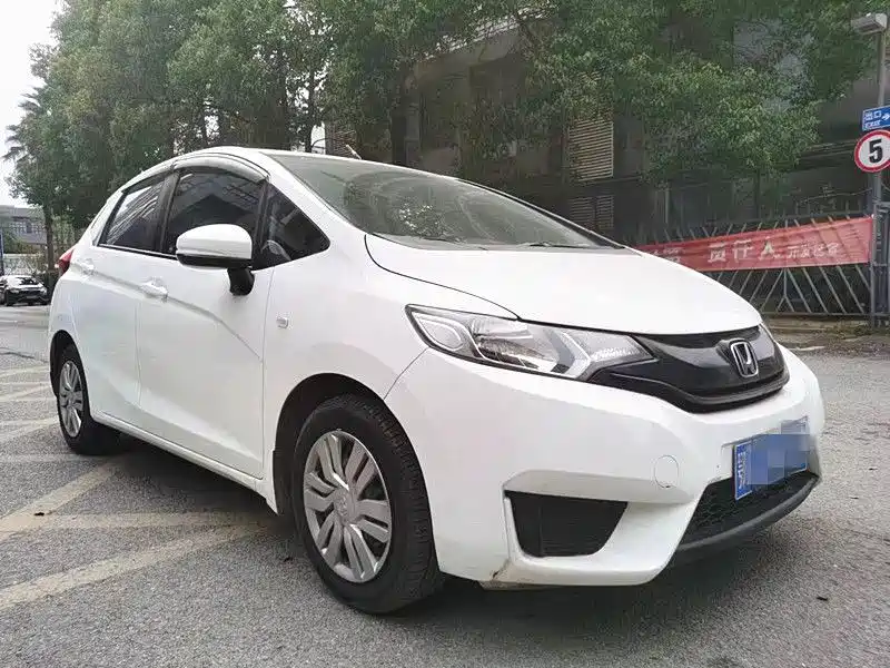 Honda Fit — миниатюра 3
