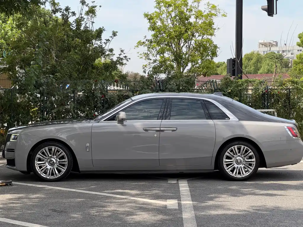 Rolls-Royce Ghost — миниатюра 8