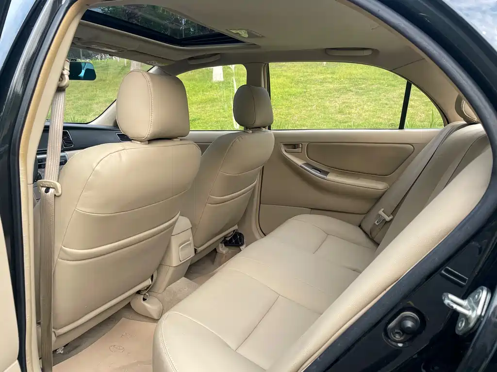 Toyota Corolla 2013 1.6L AT Luxury