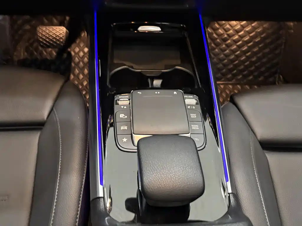 Mercedes-Benz GLA — миниатюра 20