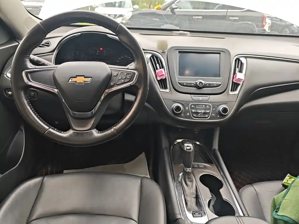 Chevrolet Malibu XL — миниатюра 10