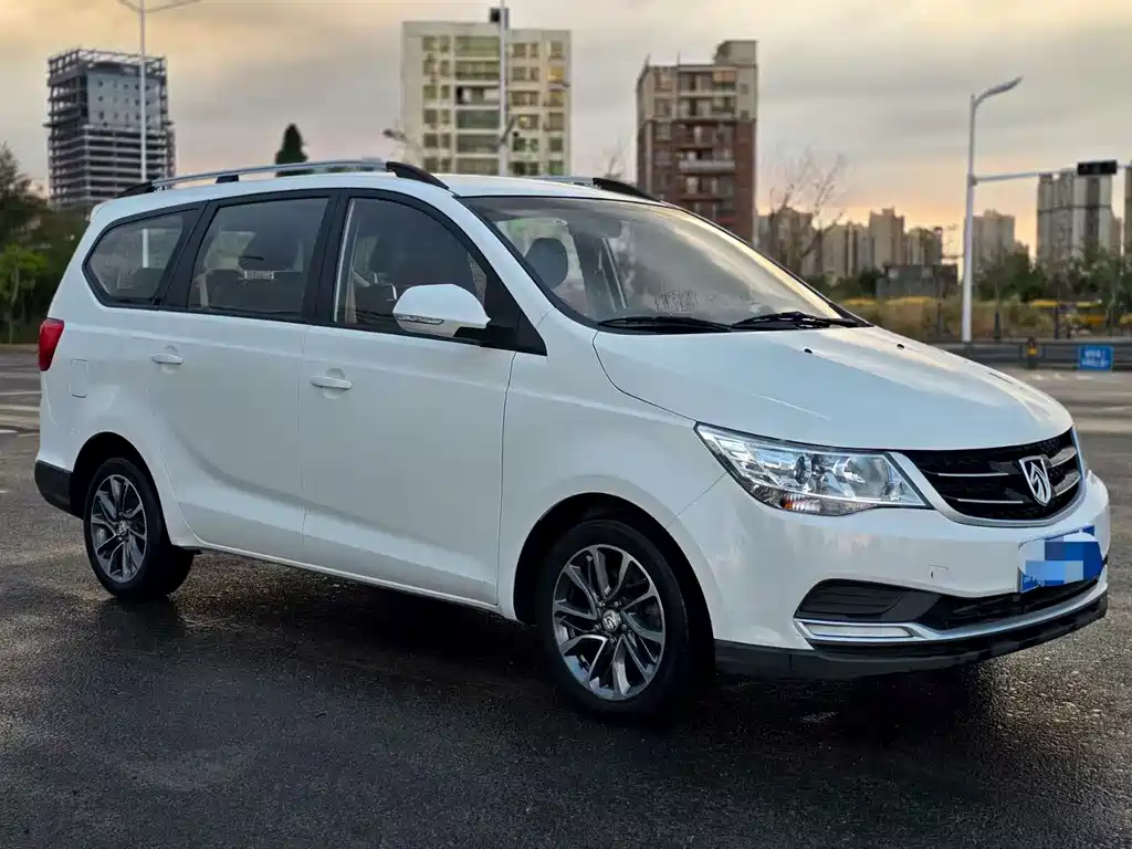 BAOJUN 730