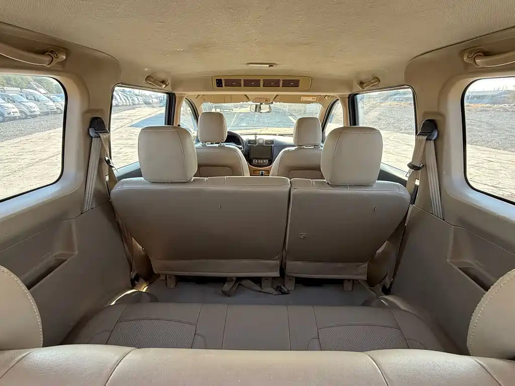 Wuling Hongguang — миниатюра 6