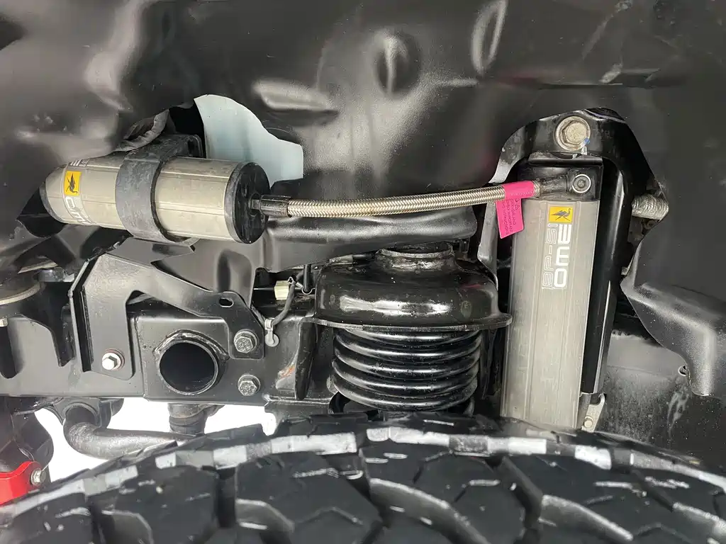 Jeep Wrangler PHEV — миниатюра 14