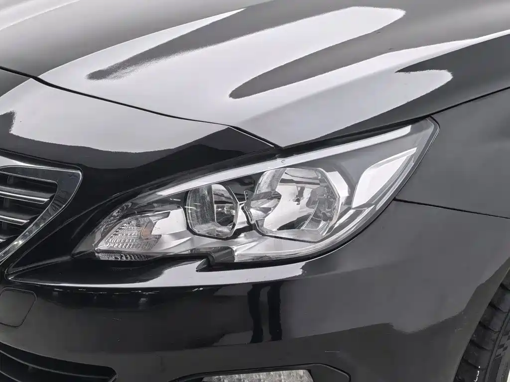 Peugeot 408 — миниатюра 7